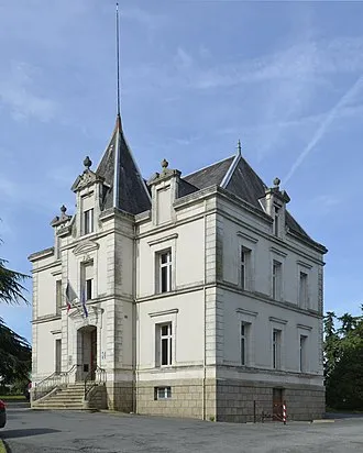Les Herbiers (85500)